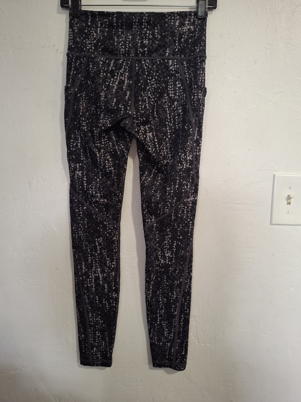 Athleta Black/Gray Leggings Size XS.